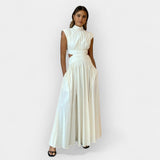 Abiti eleganti con tagli