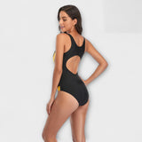 Costume da bagno intero sportivo con scollatura posteriore